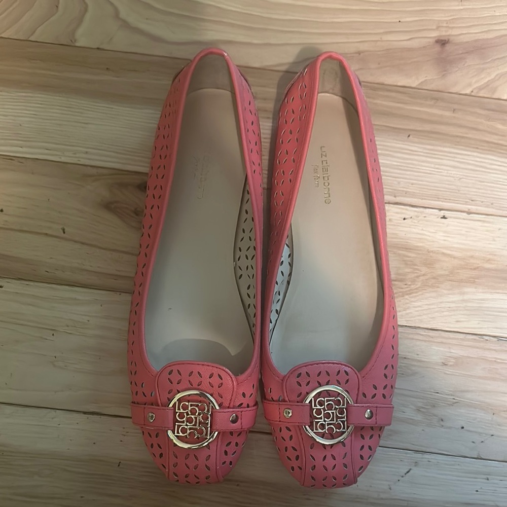 Liz Claiborne Pink Flats with Metal Ornament